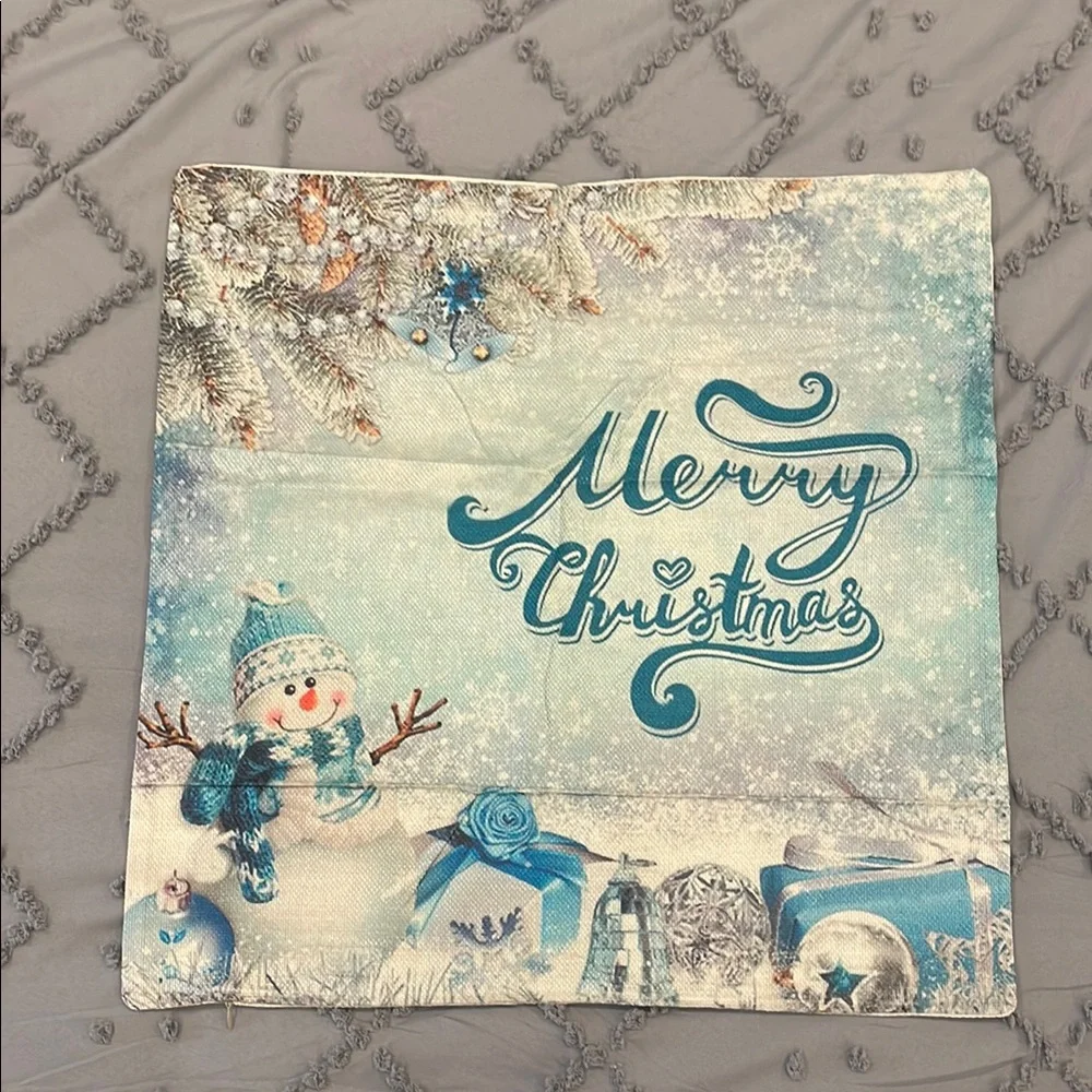 Winter Themed Decorative indoor outdoor pillow covers set of 4 nwot